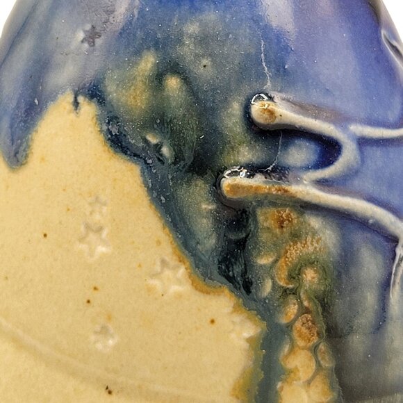 Studio Art Pottery Vase Etched Raised Relief Stars Honeycomb Artist Signed - Picture 5 of 7